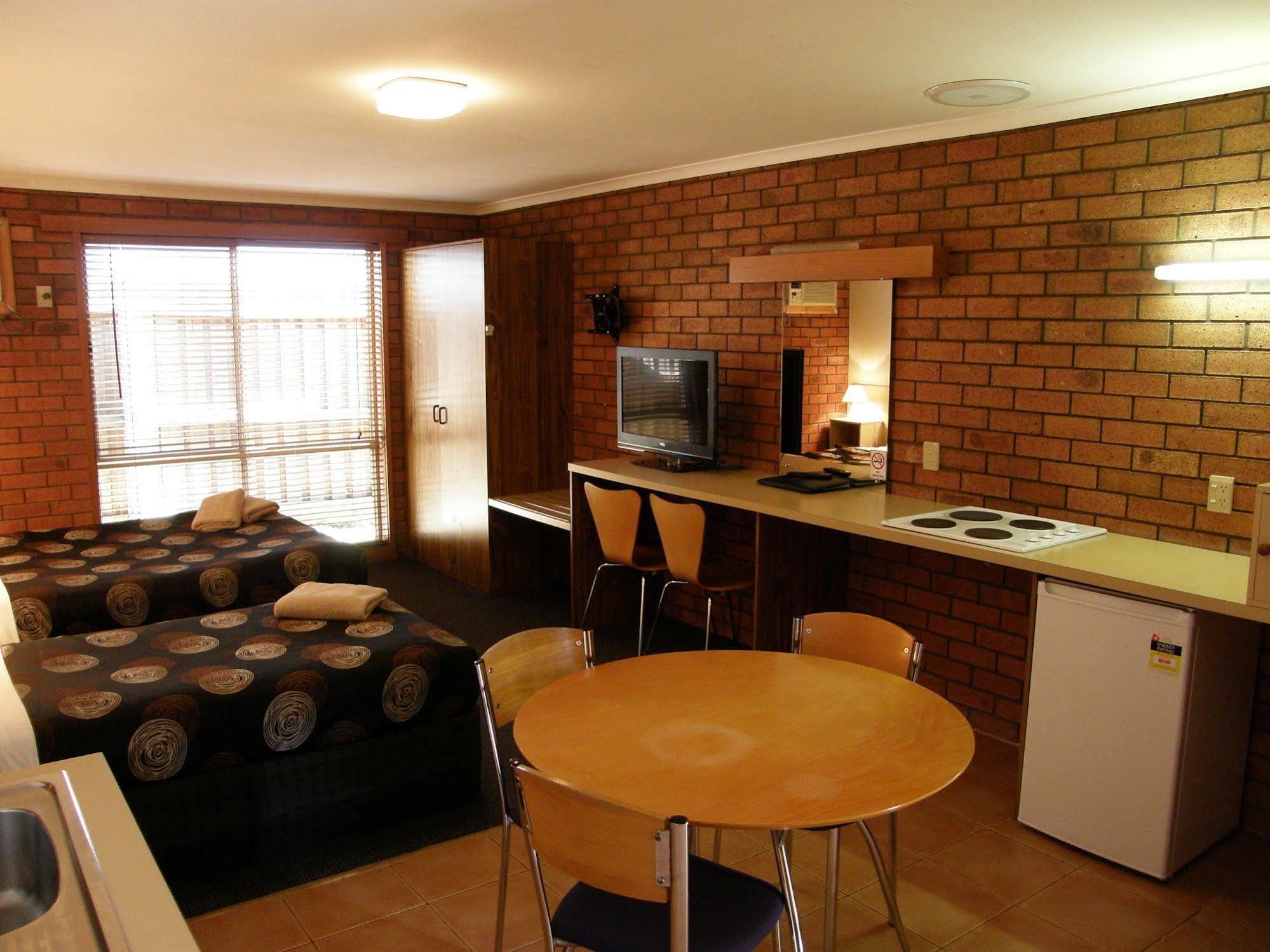 Shannon Motor Inn Geelong Bagian luar foto