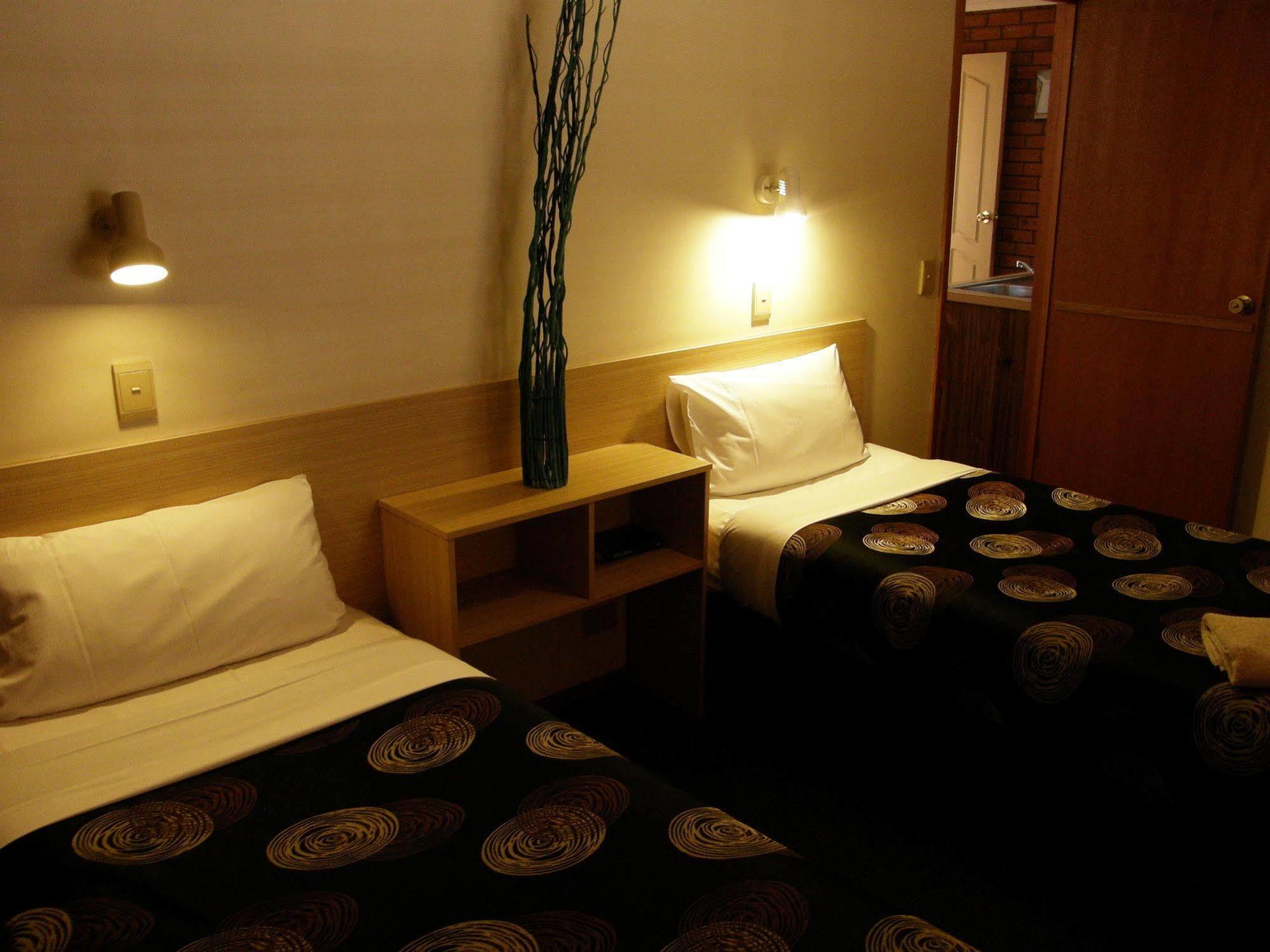 Shannon Motor Inn Geelong Bagian luar foto